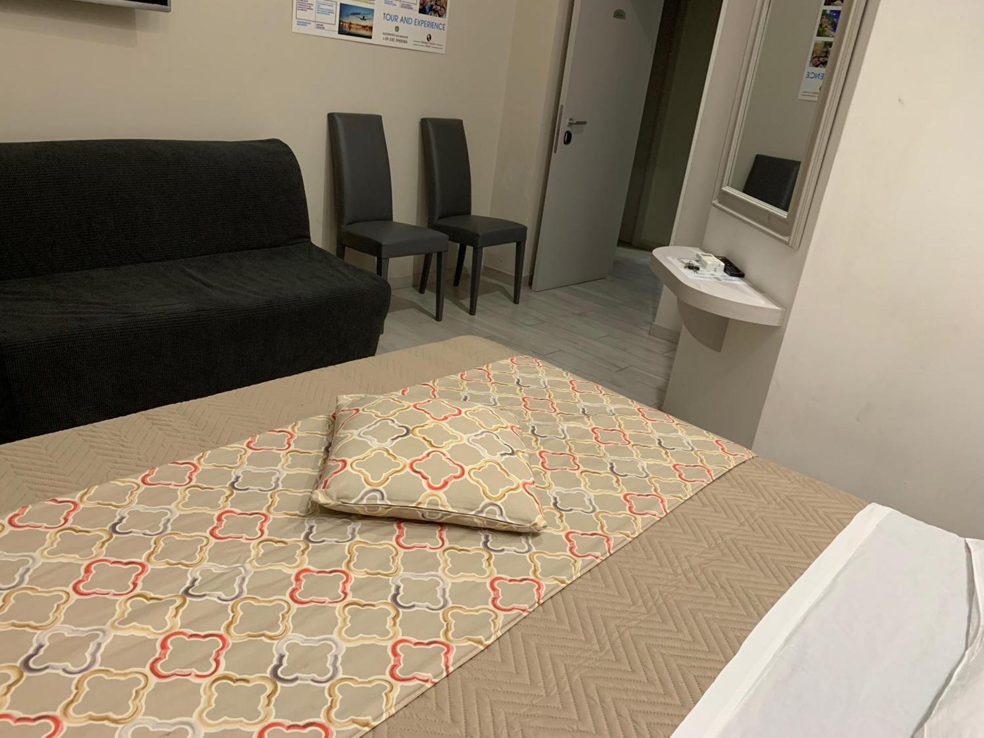 Residenza Suarez Bed & Breakfast Napoli Ngoại thất bức ảnh
